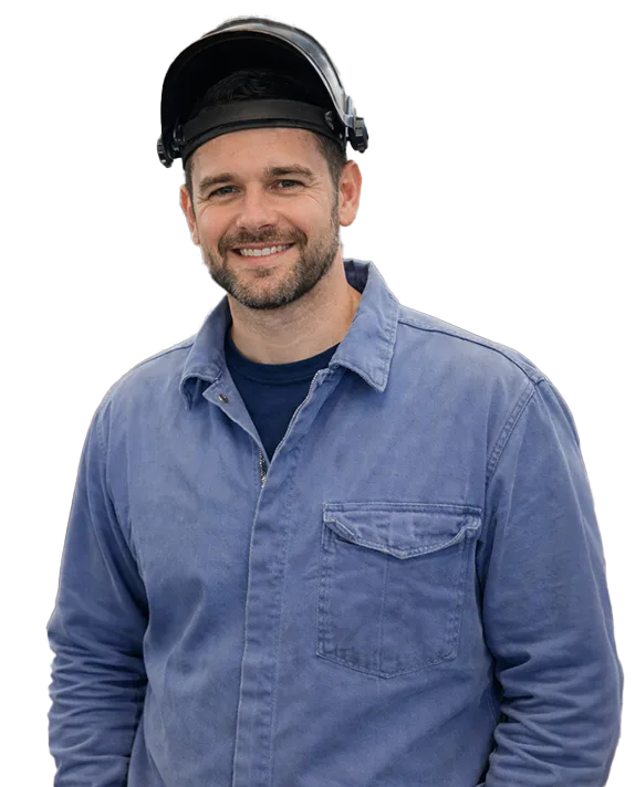 Mitarbeiter der Hatec Group in Arbeitskleidung